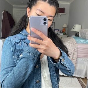 Super cute embroidered denim jacket!